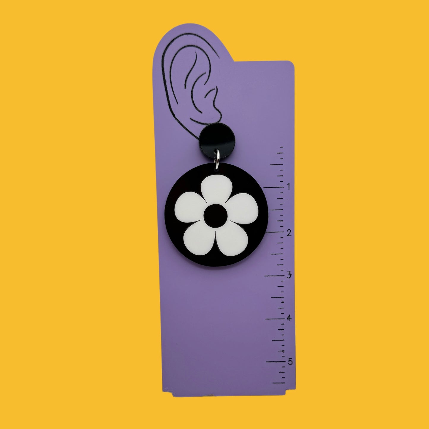 Black and White Retro Inspired Flower Earrings - The Kitschy Cactus