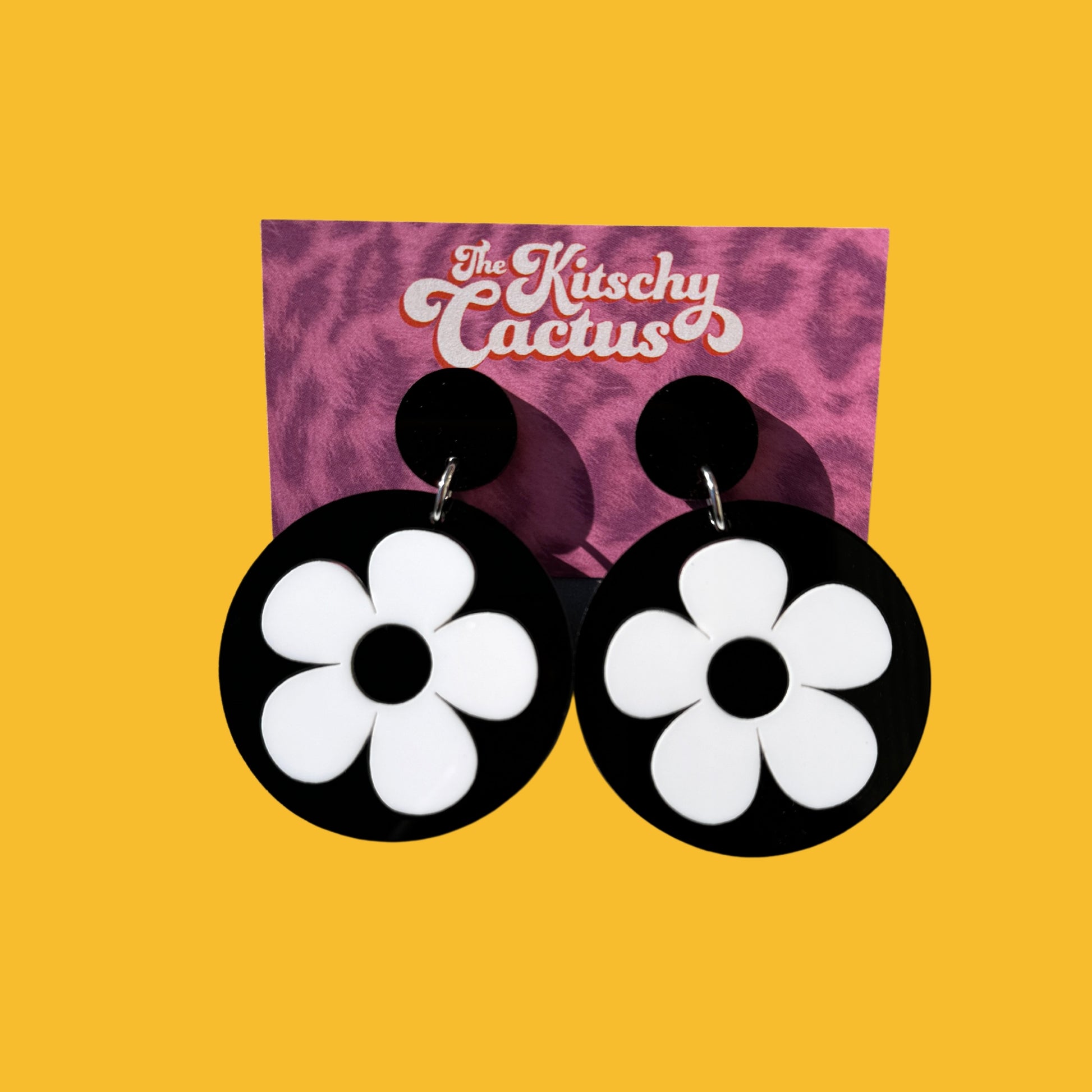 Black and White Retro Inspired Flower Earrings - The Kitschy Cactus