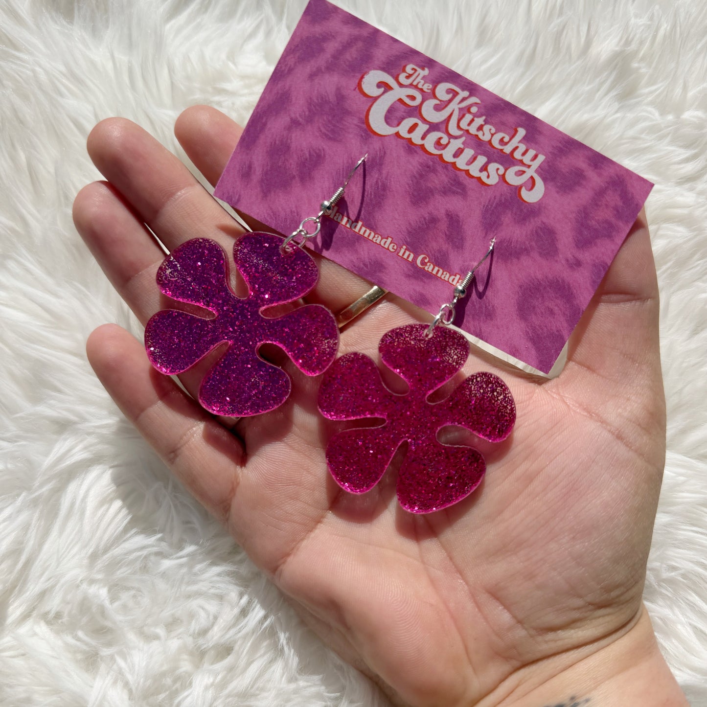 Oh, behave! (pink glitter)