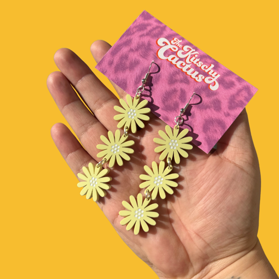 Yellow Daisy Dangle Earrings - The Kitschy Cactus