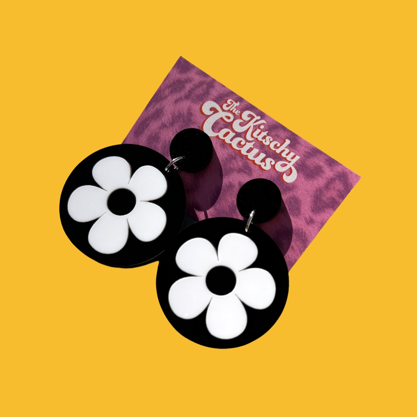 Black and White Retro Inspired Flower Earrings - The Kitschy Cactus