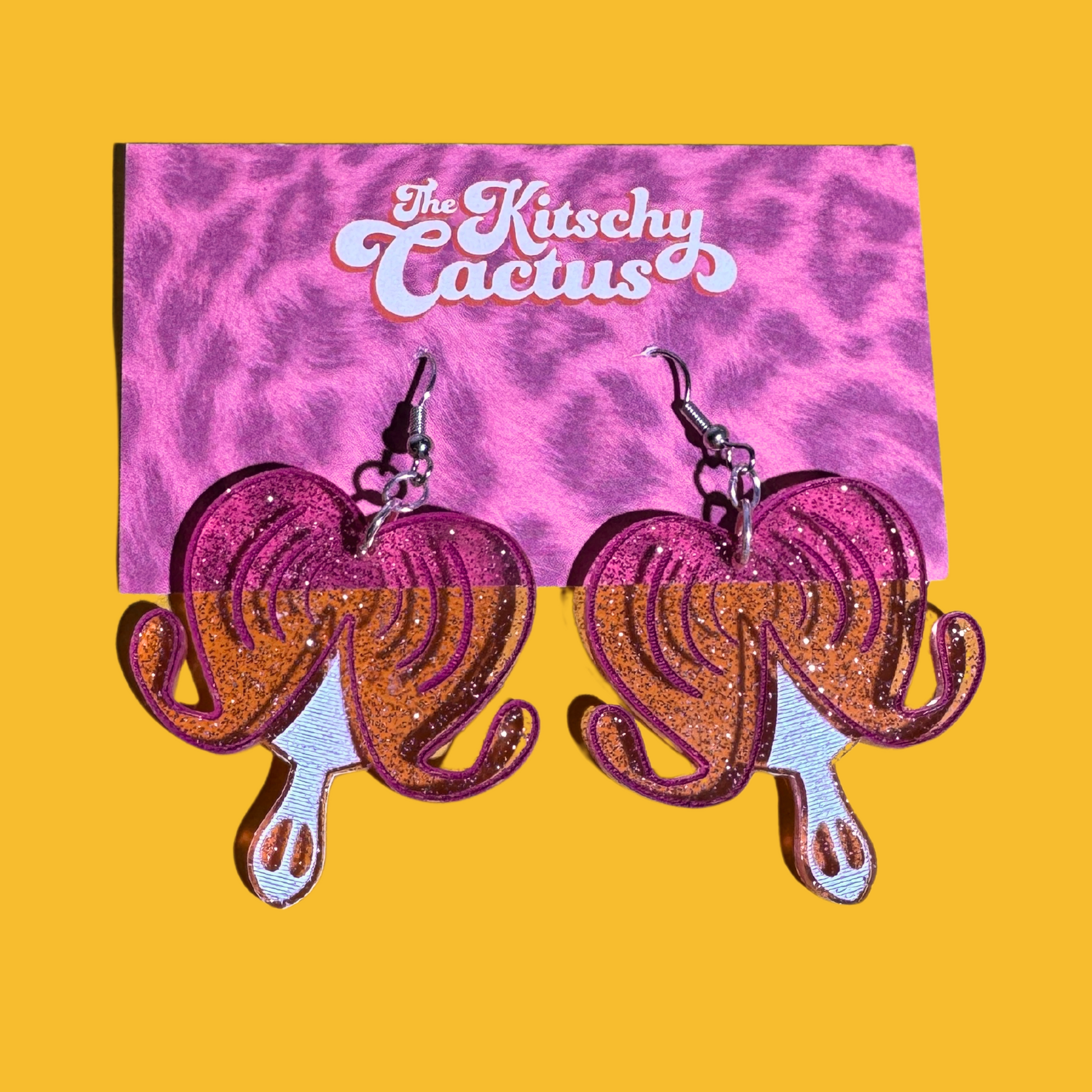 Bleeding Heart Flower Earrings - The Kitschy Cactus