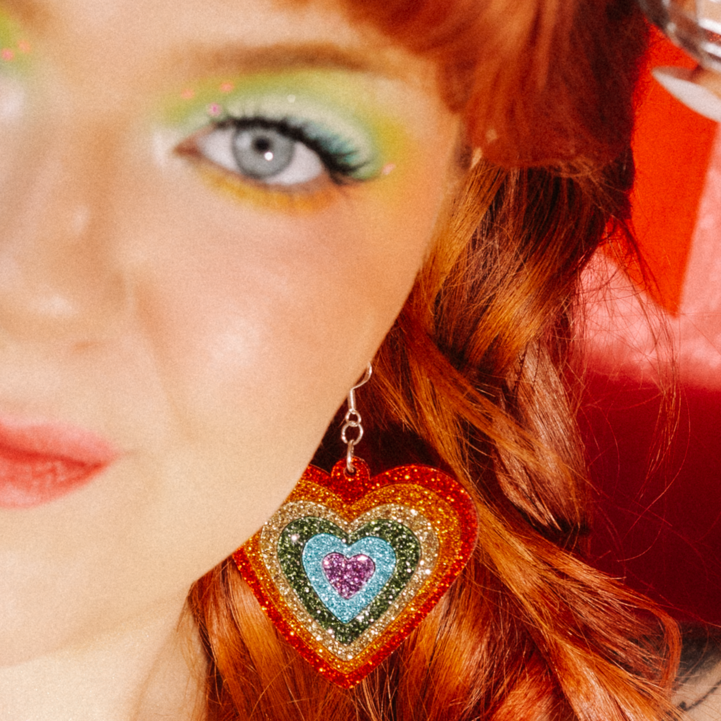 I Feel Love (Rainbow Glitter Hearts)